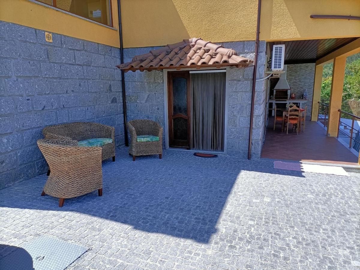Casa Amarela Da Canicada Vieira do Minho Kültér fotó